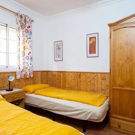 아파트 Fewo-playamar-romantico-naehe-strand-toller-meerblick-2-schlafzimmer-2-terrassen-pool-parkplatz *