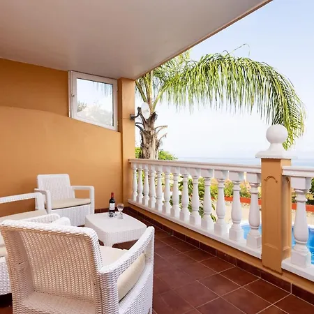 Fewo-playamar-romantico-naehe-strand-toller-meerblick-2-schlafzimmer-2-terrassen-pool-parkplatz
