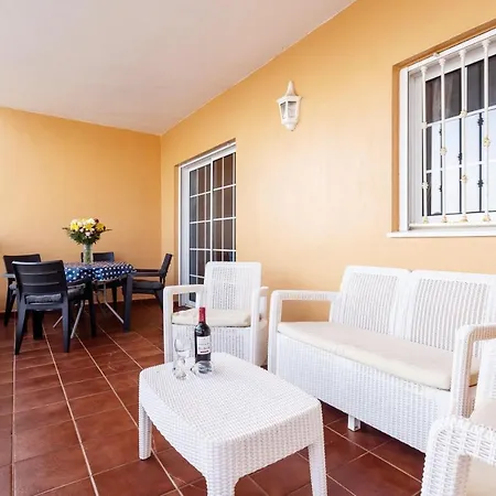 Fewo-playamar-romantico-naehe-strand-toller-meerblick-2-schlafzimmer-2-terrassen-pool-parkplatz